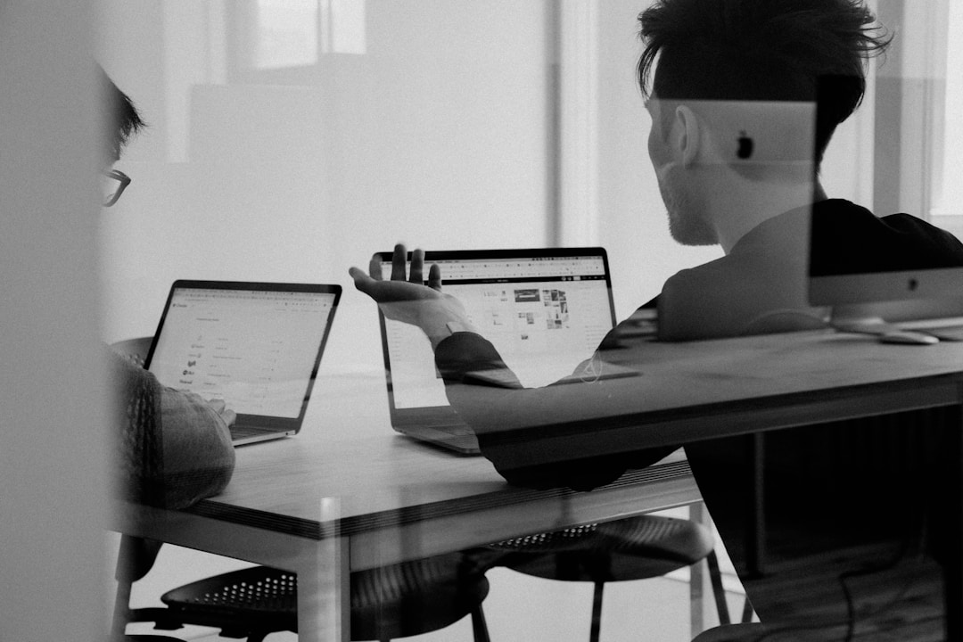 The Benefits of Using Relationship Mapping Software in Business Development